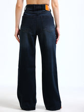 Load image into Gallery viewer, BOOT CUT
